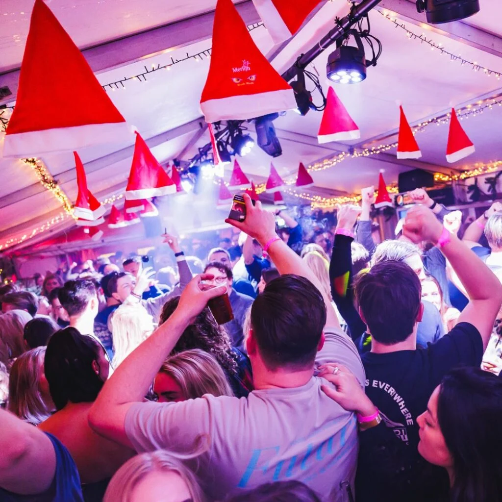 vierkant post 11 | Capartas Tours